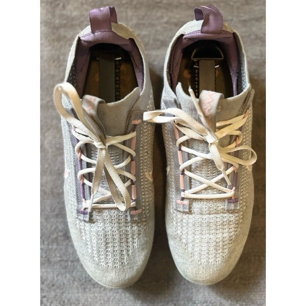 Nike excellent preowned